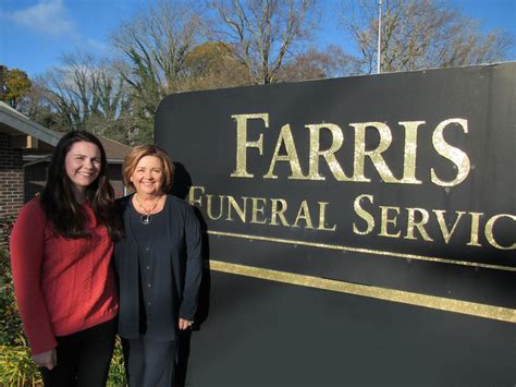 Farris funeral - Apr 20, 2019 · The funeral service will be conducted 11 am Saturday, April 20, 2019 in the Main Street Chapel of Farris Funeral Service with Bro. Sam Haynes officiating. The family will receive friends one hour prior to the service. Interment will follow in Forest Hills Memory Gardens with military honors conducted by the United States Air Force.